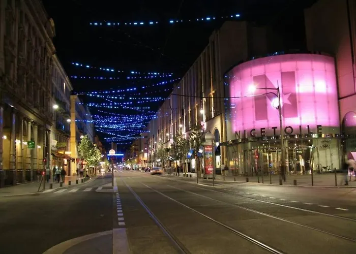 F2 Terrasse, Moderne, Hyper Centre, Clim, Ascenseur- Dubouchage Nice