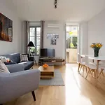 F2 Terrasse, Moderne, Hyper Centre, Clim, Ascenseur- Dubouchage Appartement
